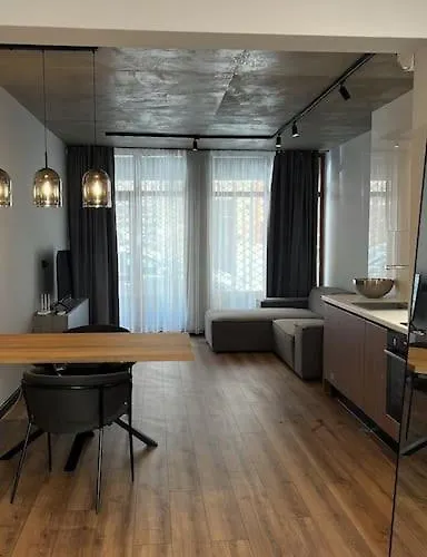 Amber - Brand New Luxury 1 Bedroom Located In The Very Center * Warna