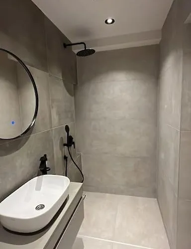 Amber - Brand New Luxury 1 Bedroom Located In The Very Center * 瓦爾納